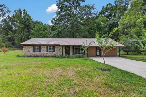 484 Currie, Ellisville, MS 39437