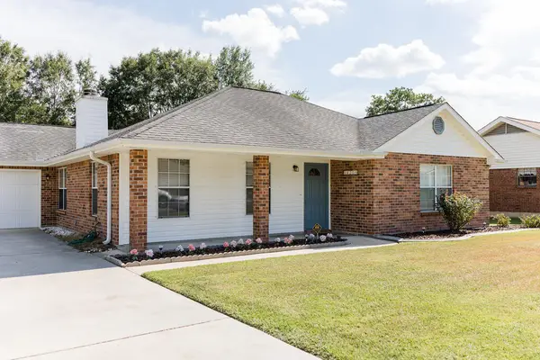 420 Country Club Dr., Picayune, MS 39466