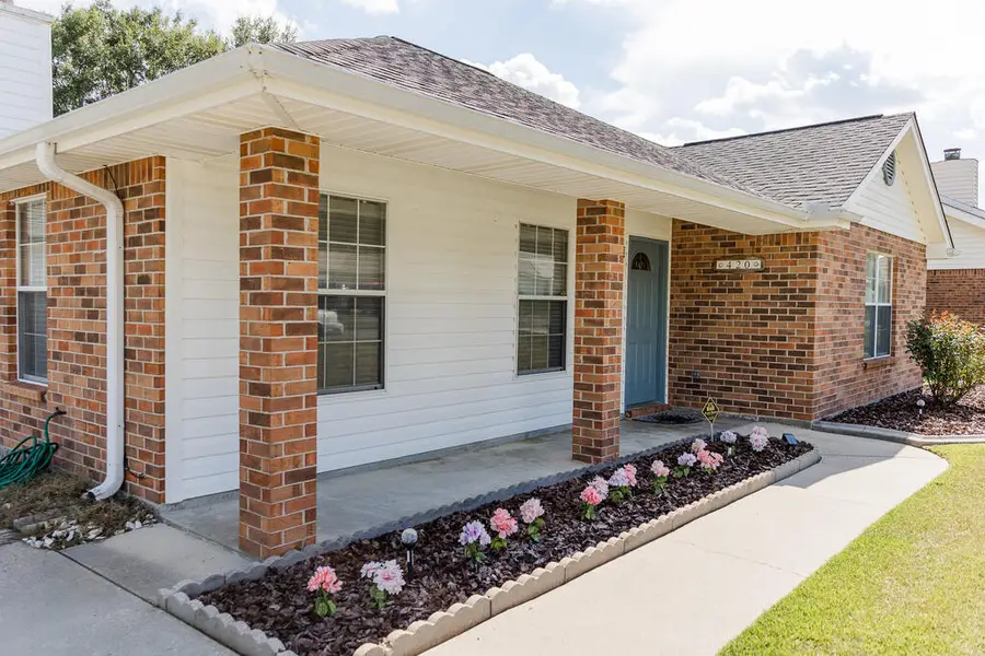 420 Country Club Dr., Picayune, MS 39466 - #3