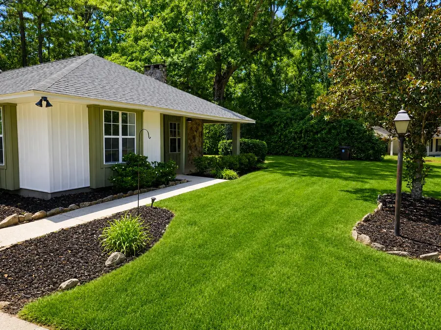101 Shady Ln., Hattiesburg, MS 39402 - #2