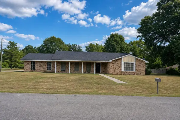 100 Elizabeth, Petal, MS 39465