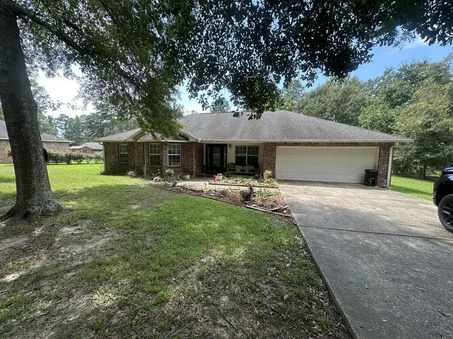 403 Dobson St., Ellisville, MS 39437 - #2