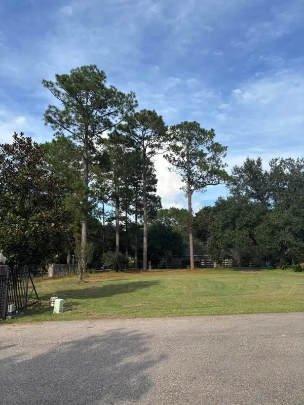 10 Suzette Cir., Hattiesburg, MS 39402