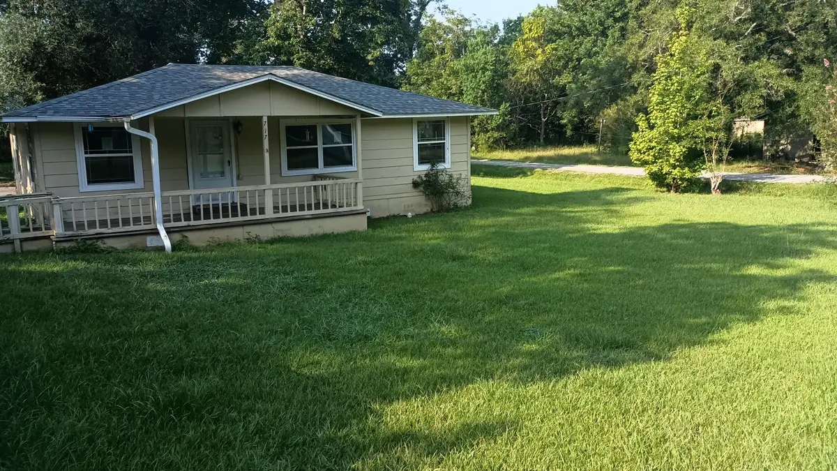 717 W Main St., Sandersville, MS 39439 - #1