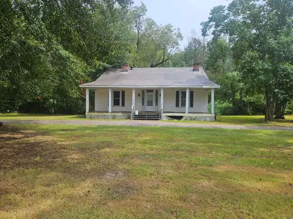 2129 N 5th Ave., Laurel, MS 39440