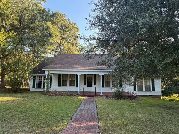 406 E Holly St., Ellisville, MS 39437