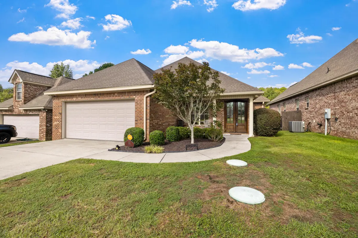 66 Village Dr., Hattiesburg, MS 39402 - #1