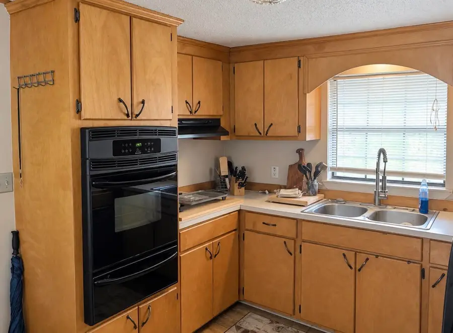 1201 3rd St., Columbia, MS 39429 - #2