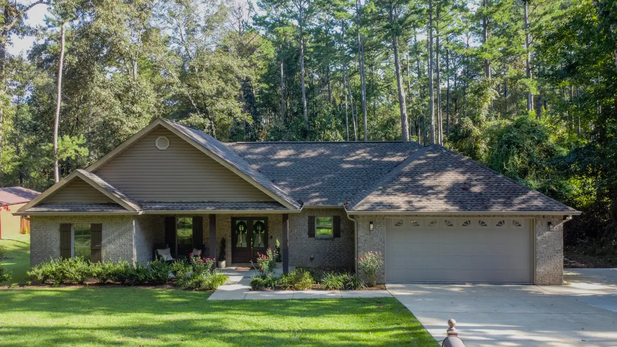 180 Cameron Rd., Hattiesburg, MS 39402 - #1