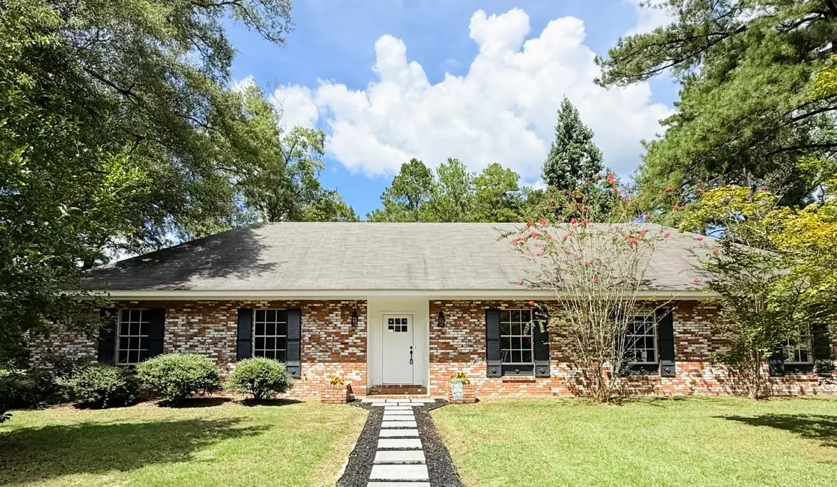 1800 Ridgewood Dr., Columbia, MS 39429 - #1