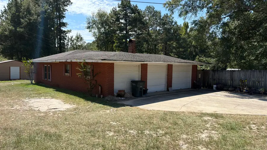 7 Preston Dr., Columbia, MS 39429 - #2