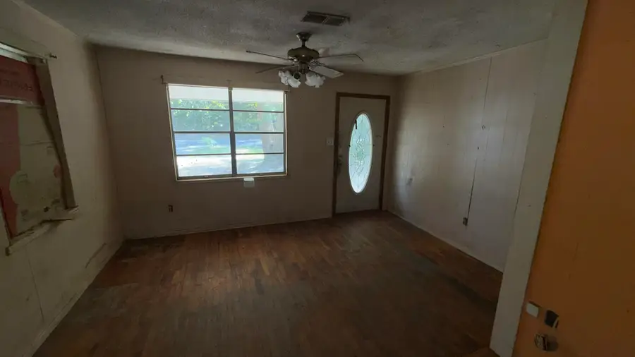 1005 East Ave., Columbia, MS 39429 - #3