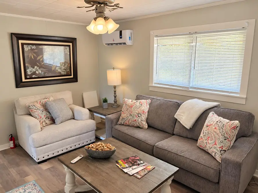 1207 Vernon St., Hattiesburg, MS 39401 - #2