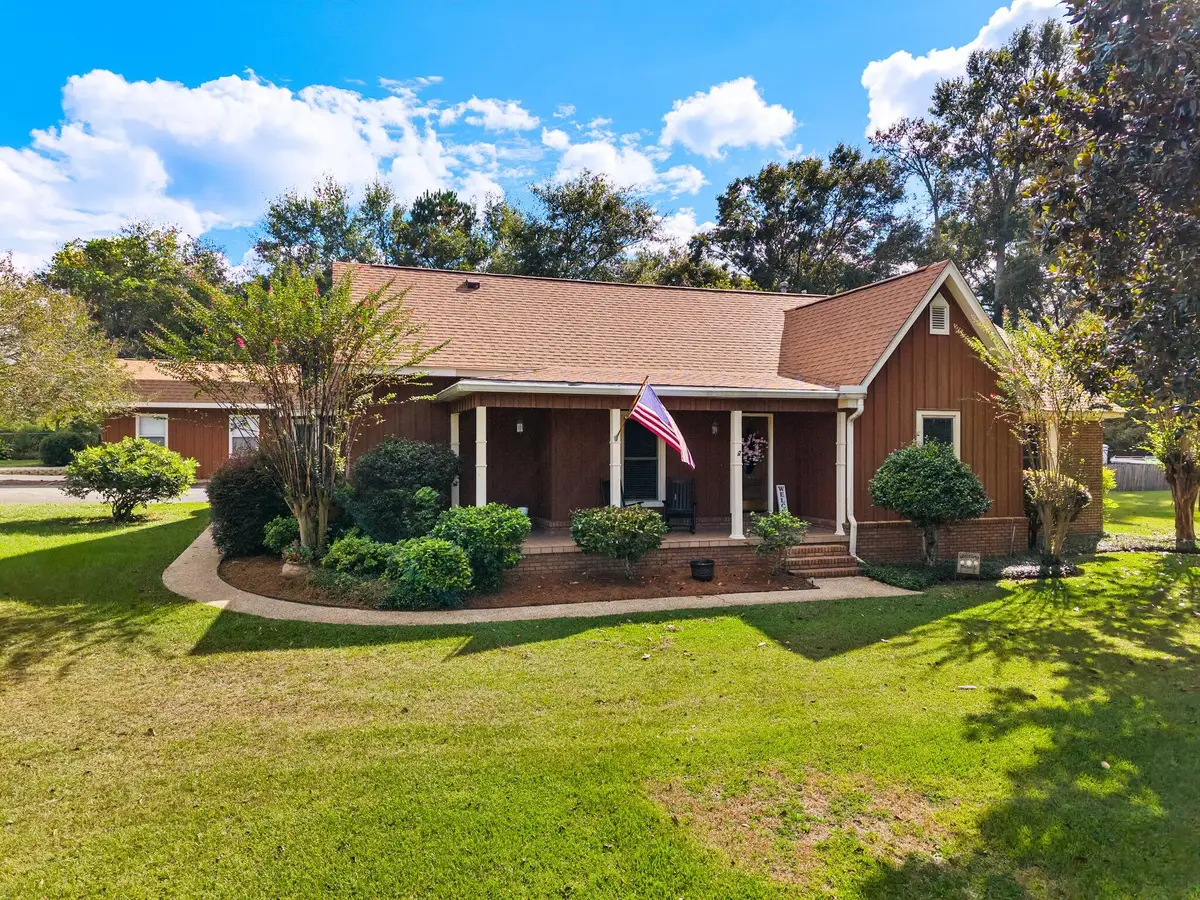 37 Duke Ave., Purvis, MS 39475 - #1