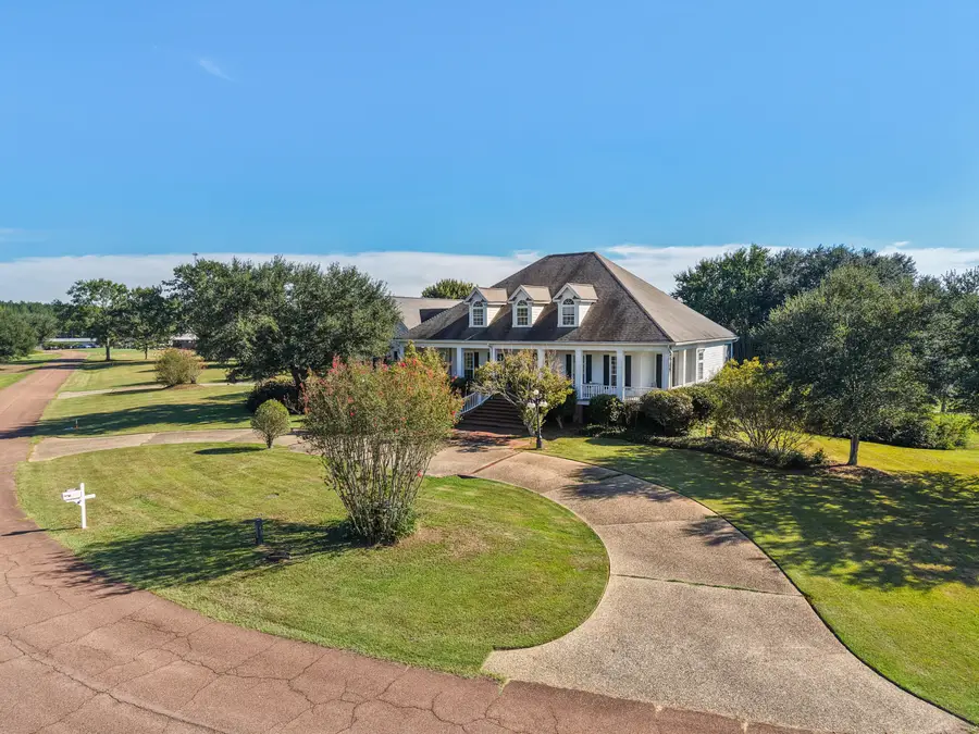 51 Oakhill Blvd., Collins, MS 39428 - #3