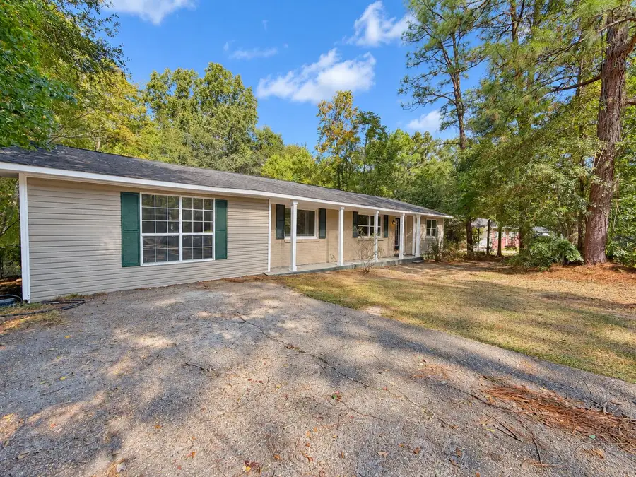 109 Victoria Dr., Hattiesburg, MS 39402 - #3