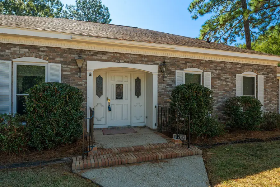 2100 Clayton Pl, Hattiesburg, MS 39402 - #2