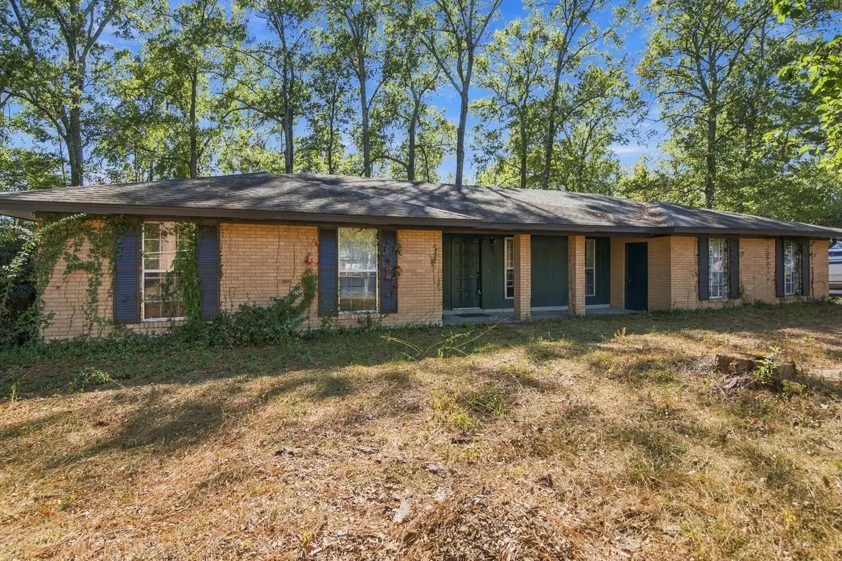 2606 Sunset Dr., Hattiesburg, MS 39402 - #1