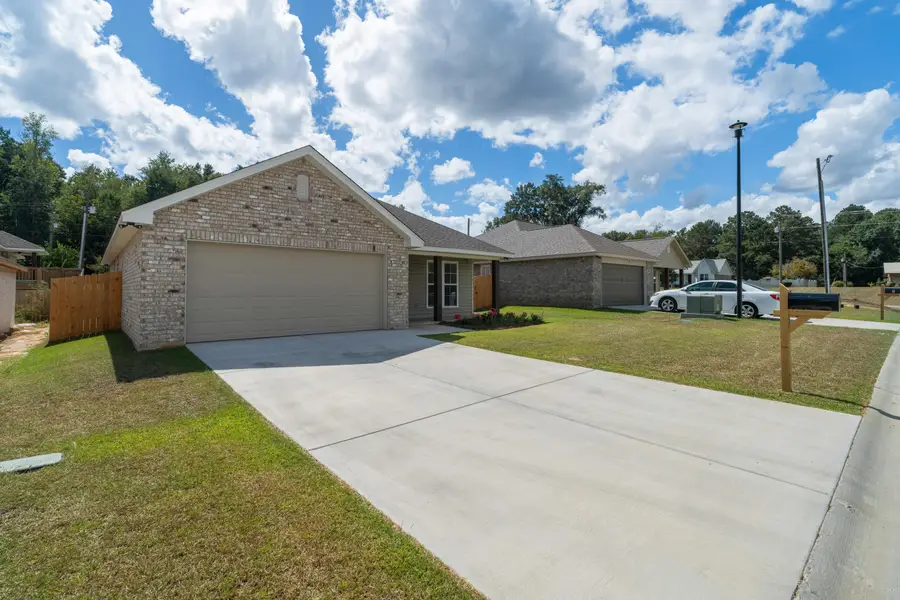 12 Jackson Square Dr., Hattiesburg, MS 39402 - #2