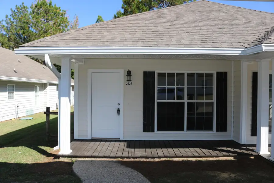 212 Hawthorne Dr., Hattiesburg, MS 39402 - #2