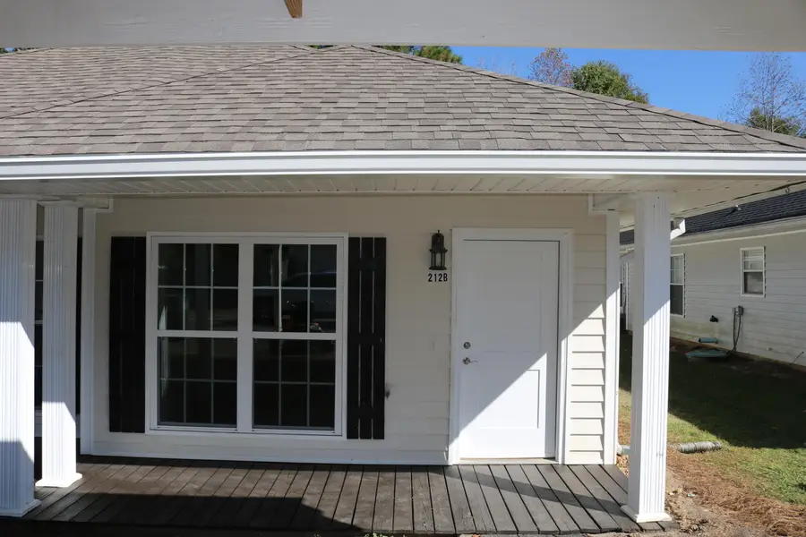 212 Hawthorne Dr., Hattiesburg, MS 39402 - #3