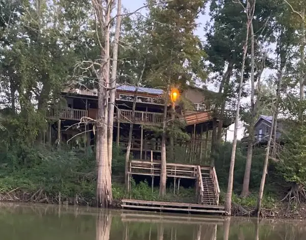 6207 Lake Mary Road, Woodville, MS 39669