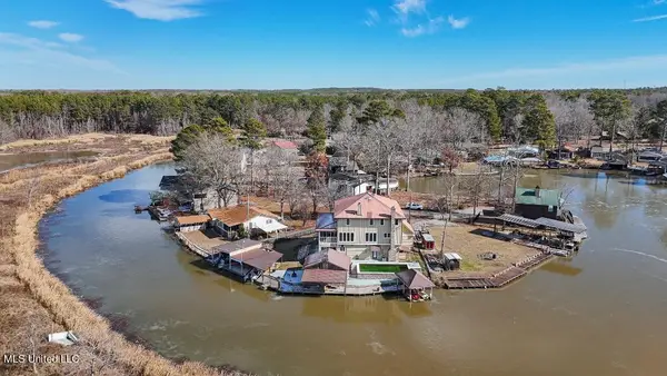 120 Lake Harbour Point, Brandon, MS 39047