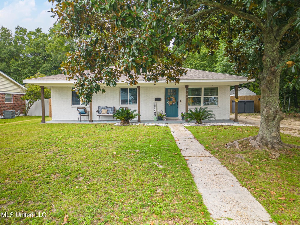 708 Augustine Drive, Gulfport, MS 39507 BHGRE