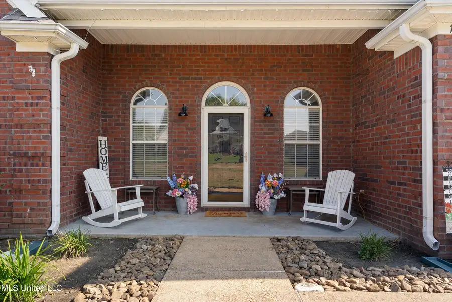 114 Leslie Drive, Senatobia, MS 38668 - #3
