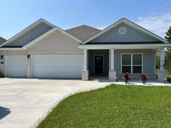 1079 Brackish Place, Ocean Springs, MS 39564