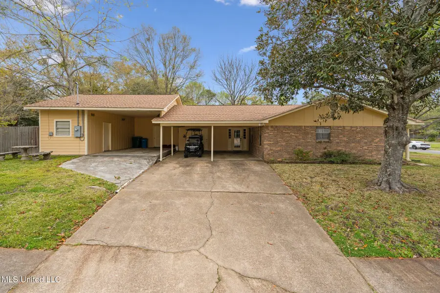 268 Mccool Street, Ocean Springs, MS 39564 - #3