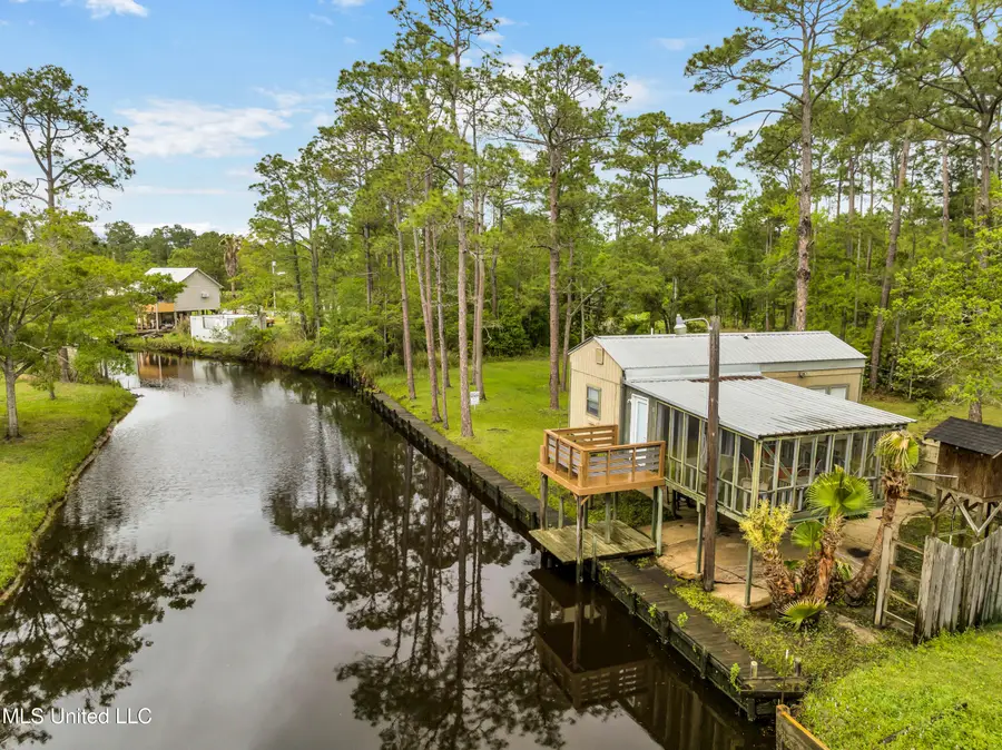 10091 River Drive, Bay Saint Louis, MS 39520 - Image #3