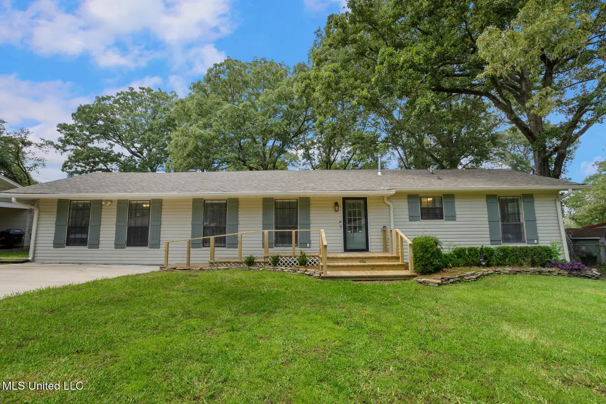 225 Maxine Drive, Pearl, MS 39208 - Image #1