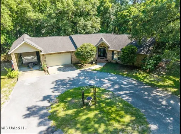 4829 Old Spanish Trail, Gautier, MS 39553