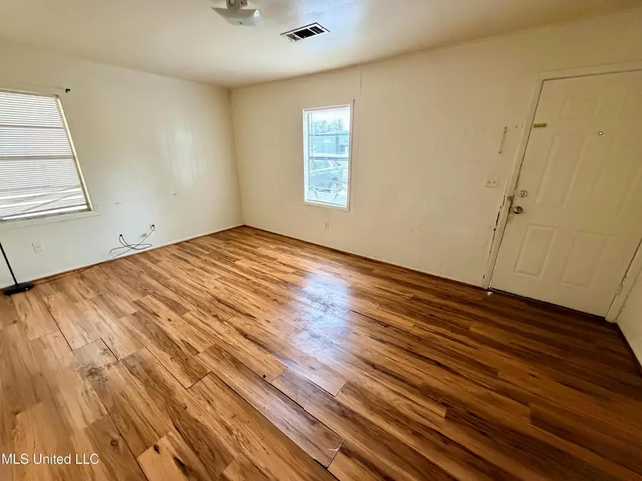 504 Yale Street, Cleveland, MS 38732 - Image #3