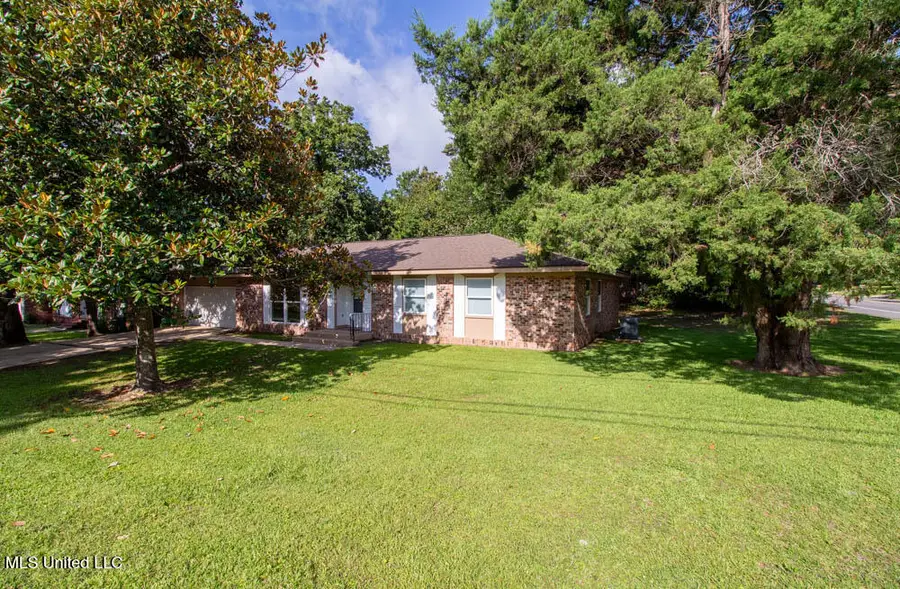 13128 Hanover Drive, Ocean Springs, MS 39564 - Image #3