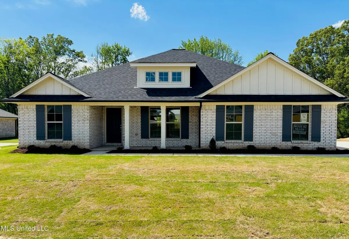101 Red Bird Cove, Senatobia, MS 38668 - #1