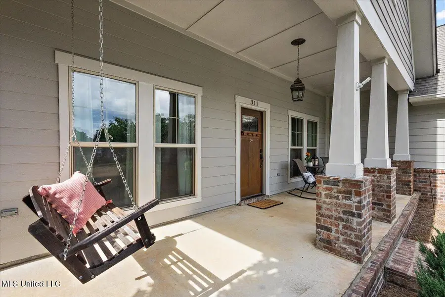 311 E Brandon Court, Brandon, MS 39042 - #3