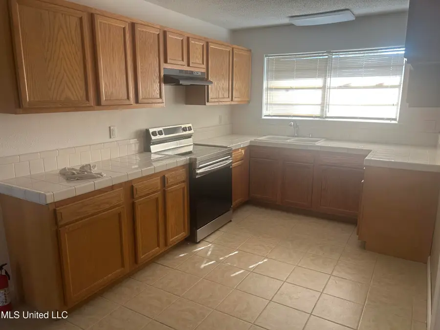 5621 Picadilly Circus Circle, Gautier, MS 39553 - #3