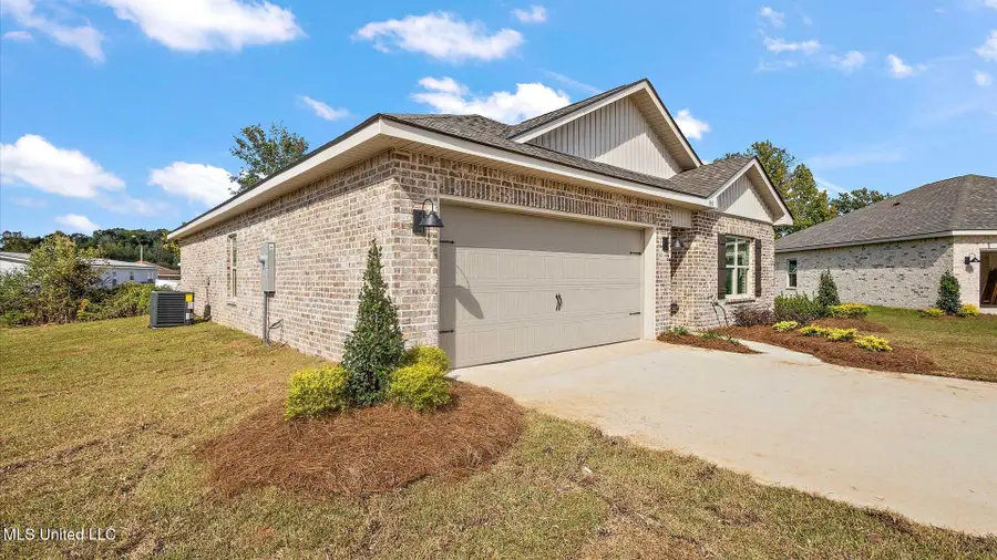 313 Cedar Crest Drive, Pearl, MS 39208 - Image #2