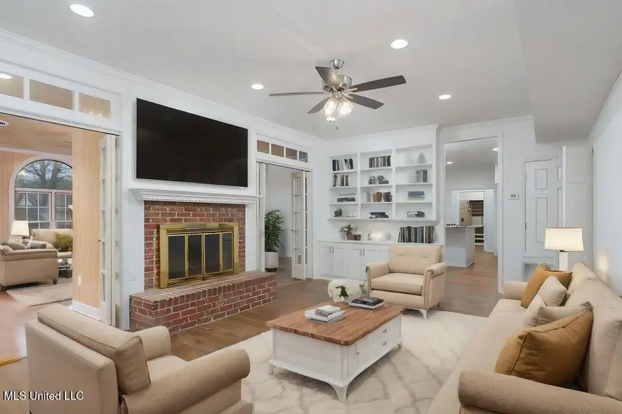 211 Greenwood Place, Hattiesburg, MS 39402 - Image #3