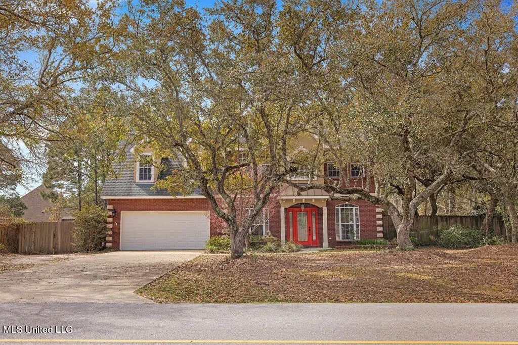 1516 Shelby Lane, Ocean Springs, MS 39564 - Image #1