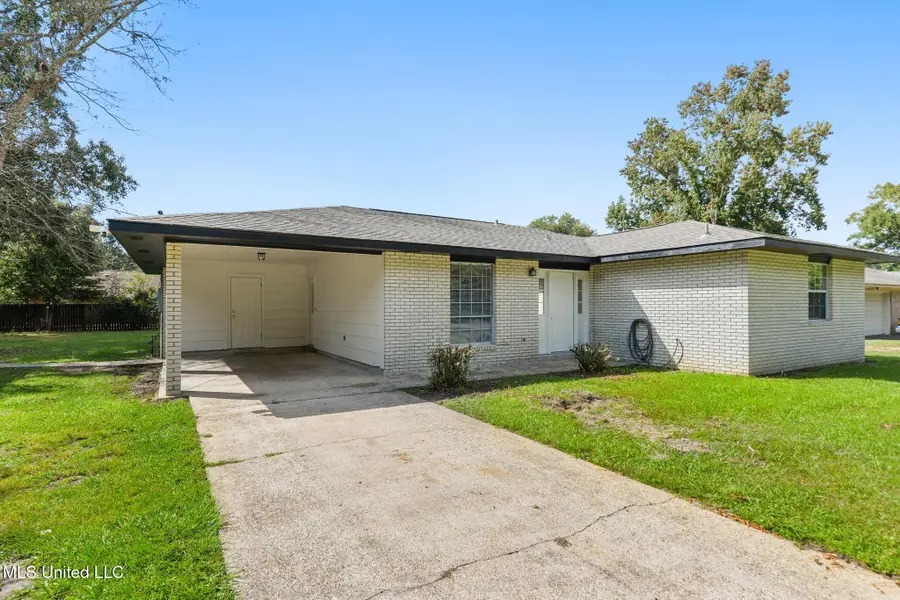 11696 Lorraine Road, Gulfport, MS 39503 - Image #2