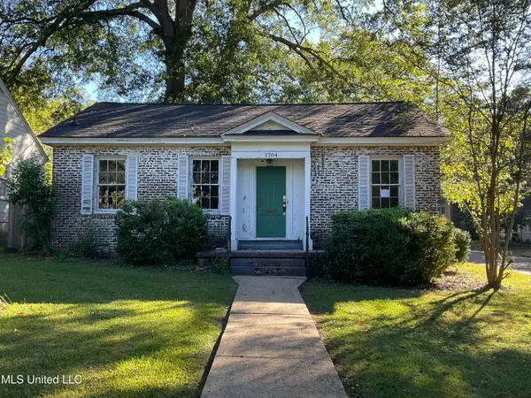 1704 Linden Place, Jackson, MS 39202