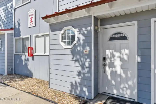 1664 Beach Boulevard, Biloxi, MS 39531