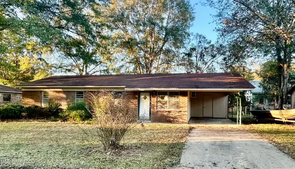 107 Mccain Street, Carrollton, MS 38917