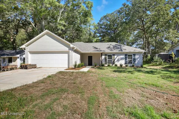 711 E Leake Street, Clinton, MS 39056