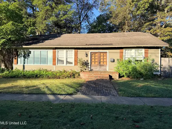 209 N Bolivar Avenue, Cleveland, MS 38732