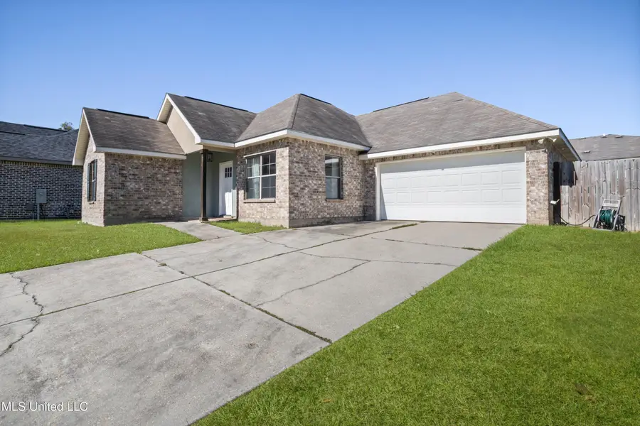 10298 English Manor Drive, Gulfport, MS 39503 - Image #2