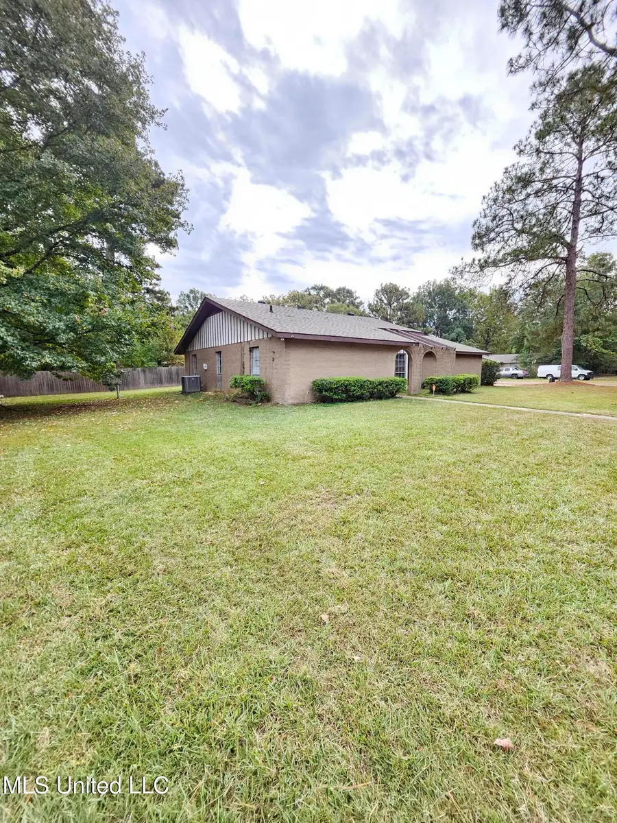5856 Cypress Trail, Jackson, MS 39211 - Image #2